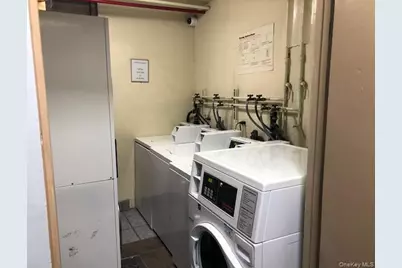 87-20 175 Street, Jamaica, NY 11432 - Photo 11