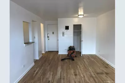 87-20 175 Street, Jamaica, NY 11432 - Photo 5