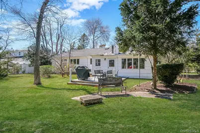 223 Connetquot Road, Bayport, NY 11705 - Photo 7