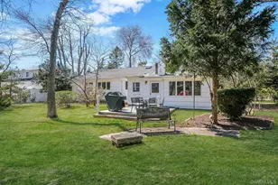 223 Connetquot Rd, Bayport, NY 11705 - Photo 7