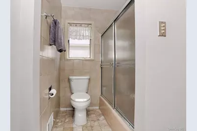 95 Gail Drive, New Rochelle, NY 10805 - Photo 35