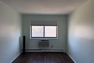 671-07 Burns St, Forest Hills, NY 11375 - Photo 3