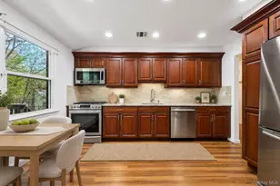 16 Elrod Dr, West Nyack, NY 10994 - Photo 15