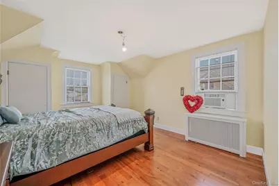 16 Felton Avenue, Valley Stream, NY 11580 - Photo 13