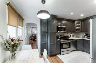 69-62 199th St, Fresh Meadows, NY 11365 - Photo 5