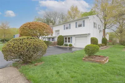 54 Meyer Oval, Pearl River, NY 10965 - Photo 3