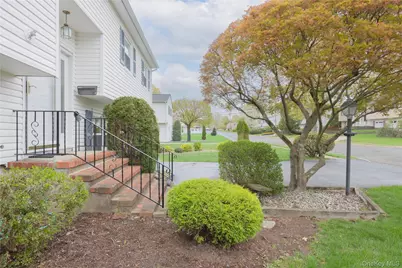 54 Meyer Oval, Pearl River, NY 10965 - Photo 11