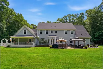 17 Forrest Drive, Lloyd Harbor, NY 11743 - Photo 25