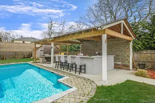 47 Mayfield Dr, Mastic Beach, NY 11951 - Photo 33