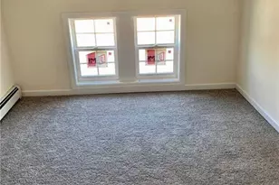 33 Center Ave, Bay Shore, NY 11706 - Photo 9