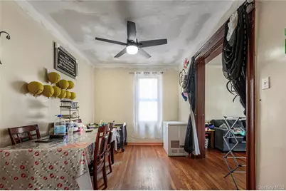 748 E 225 Street, Bronx, NY 10466 - Photo 3