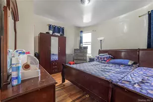 748 E 225th St, Bronx, NY 10466 - Photo 13