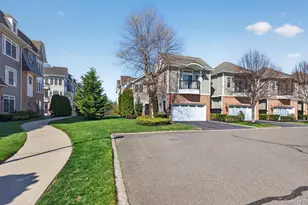702 Equestrian Way, Westbury, NY 11590 - Photo 25