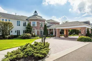 702 Equestrian Way, Westbury, NY 11590 - Photo 3