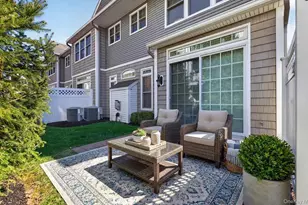 702 Equestrian Way, Westbury, NY 11590 - Photo 21