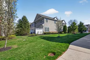 702 Equestrian Way, Westbury, NY 11590 - Photo 23