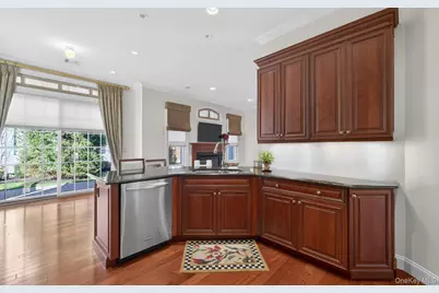 702 Equestrian Way, Westbury, NY 11590 - Photo 9