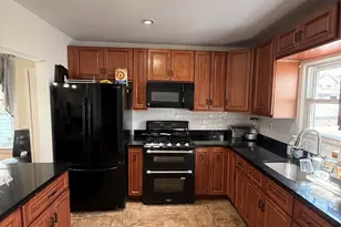 9446 226th St, Floral Park, NY 11001 - Photo 9