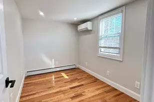 70 Appletree Ln, Roslyn Heights, NY 11577 - Photo 15