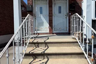 15-14 200th St, Bayside, NY 11360 - Photo 21