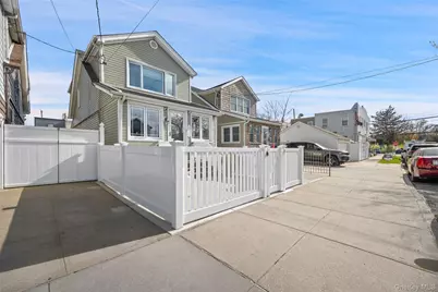 69-16 61st Drive, Middle Village, NY 11379 - Photo 23