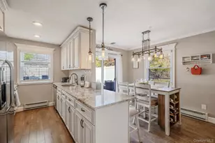 10 Gettysburg Ct, Coram, NY 11727 - Photo 9