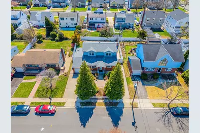 27 Westbury Avenue, Plainview, NY 11803 - Photo 11