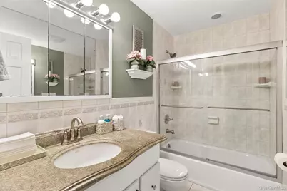 10 Denise Drive, North Babylon, NY 11703 - Photo 15