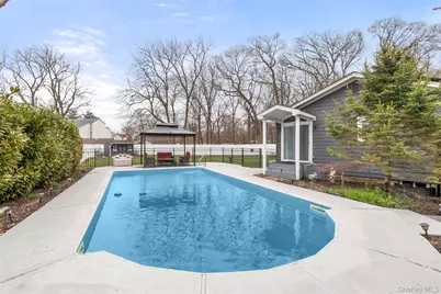 10 Denise Drive, North Babylon, NY 11703 - Photo 29