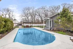 10 Denise Dr, North Babylon, NY 11703 - Photo 29