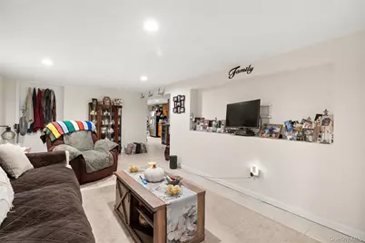 10 Denise Drive, North Babylon, NY 11703 - Photo 21