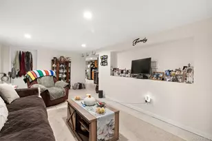 10 Denise Dr, North Babylon, NY 11703 - Photo 21