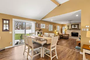 10 Denise Dr, North Babylon, NY 11703 - Photo 9