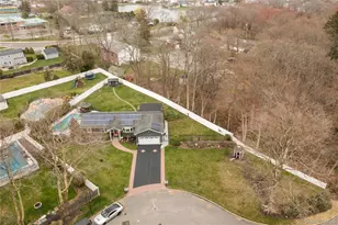 10 Denise Dr, North Babylon, NY 11703 - Photo 35