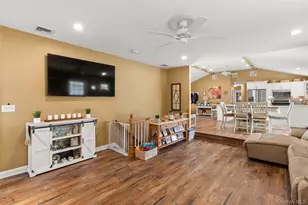 10 Denise Dr, North Babylon, NY 11703 - Photo 11