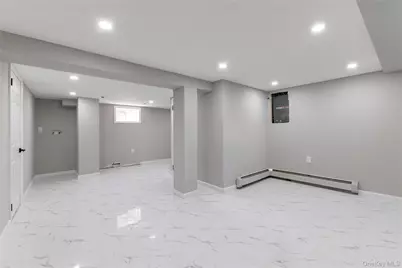 109 Evans Street, New Hyde Park, NY 11040 - Photo 17