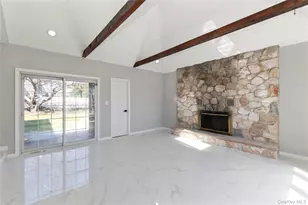 109 Evans St, New Hyde Park, NY 11040 - Photo 9