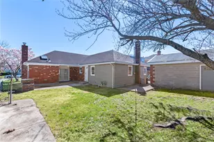 109 Evans St, New Hyde Park, NY 11040 - Photo 19