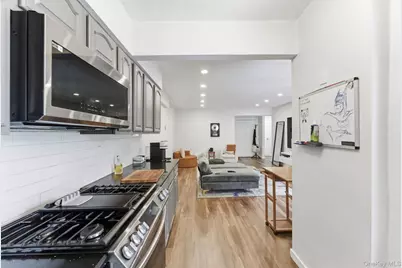 250 N Broadway #5B, Yonkers, NY 10701 - Photo 9