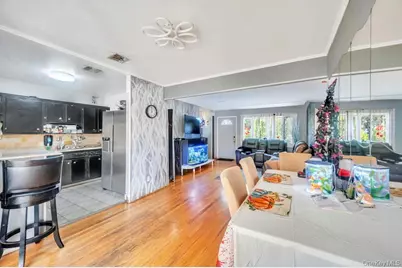 3 Francisco Avenue, Central Islip, NY 11722 - Photo 7