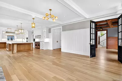 71 Lake Road, Manhasset, NY 11030 - Photo 19