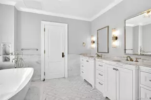 71 Lake Rd, Manhasset, NY 11030 - Photo 29