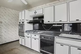18-75 Corporal Kennedy St, Bayside, NY 11360 - Photo 7