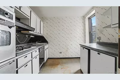 18-75 Corporal Kennedy Street #4A, Bayside, NY 11360 - Photo 9