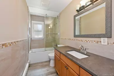 568 Manville Road #Upper R, Pleasantville, NY 10570 - Photo 17