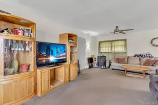 2028 Oakwood Dr, Peekskill, NY 10566 - Photo 7