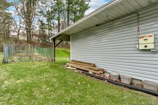 2028 Oakwood Dr, Peekskill, NY 10566 - Photo 41