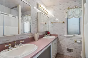 24-51 Little Neck Blvd, Bayside, NY 11360 - Photo 21