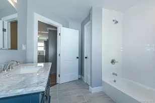 207 Nassau Blvd, Garden City South, NY 11530 - Photo 9