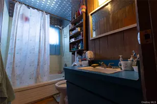 2492 2nd St, East Meadow, NY 11554 - Photo 21